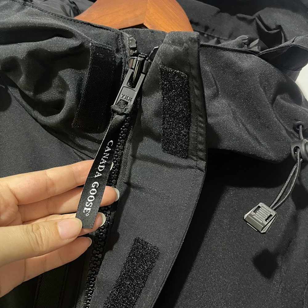 Canada Goose Men's Expedition Parka - Picture 6 of 15